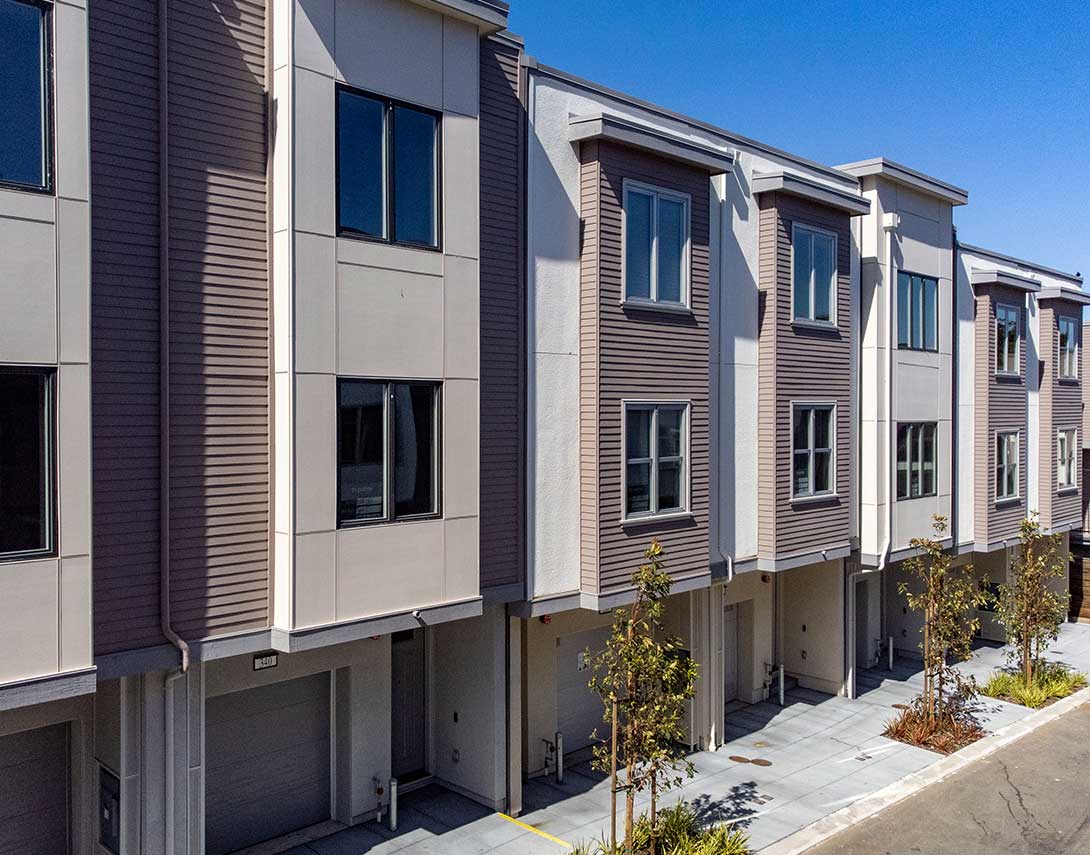 New homes project Lofton at Portola